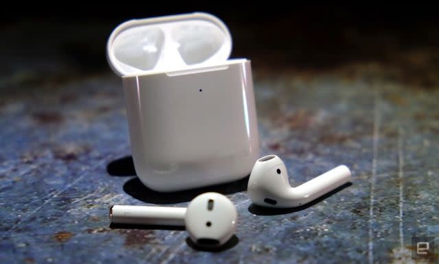 Hey, good morning!Welcome back! If you've resisted the truly wireless headphone tidal wave,Apple really wants to convert you