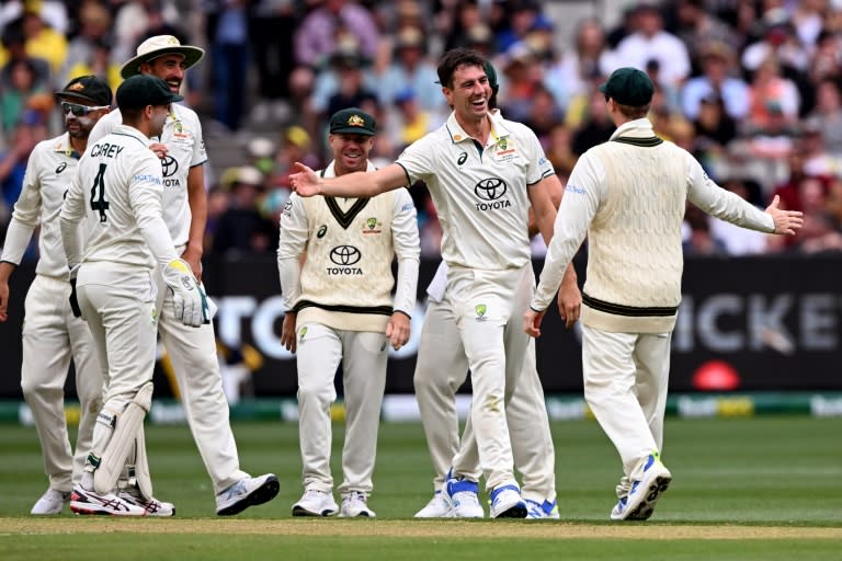 Australia celebrate the dismissal of Pakistan's Mohammad Rizwan (William WEST)