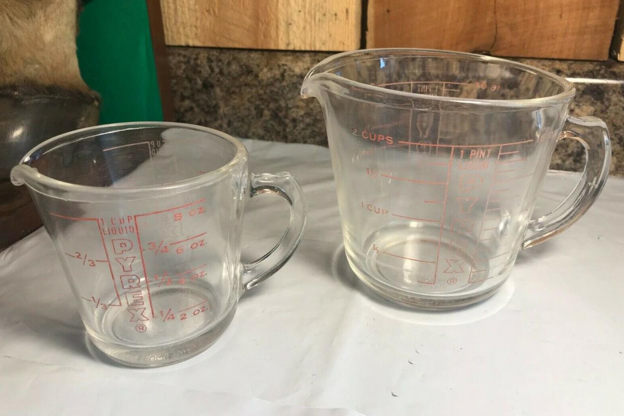 Vintage Pyrex Measuring Cups
