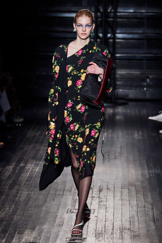 <p>A look from the Atlein Fall 2020 collection. </p>