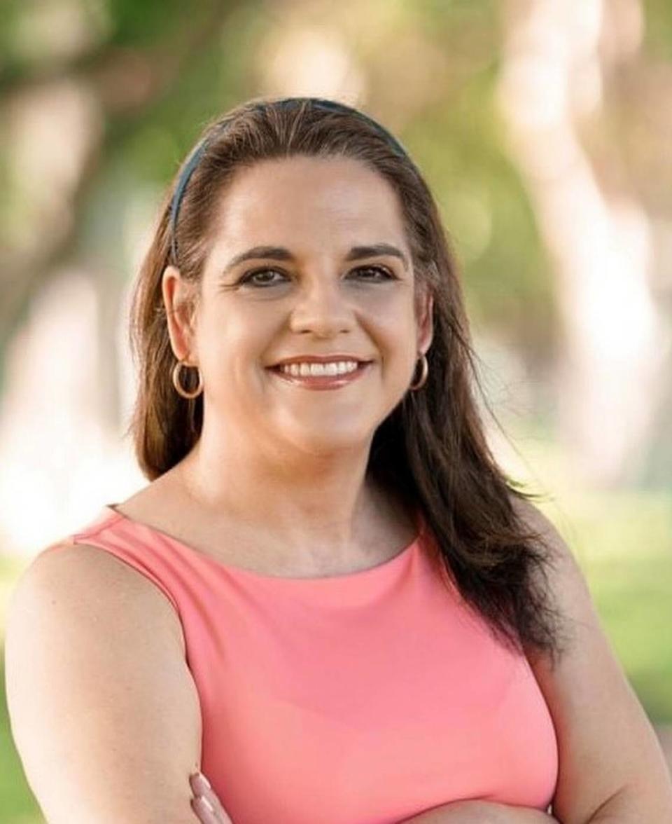 Kimberly Beltrán es candidata a la Junta Escolar de Miami-Dade por el Distrito 9.