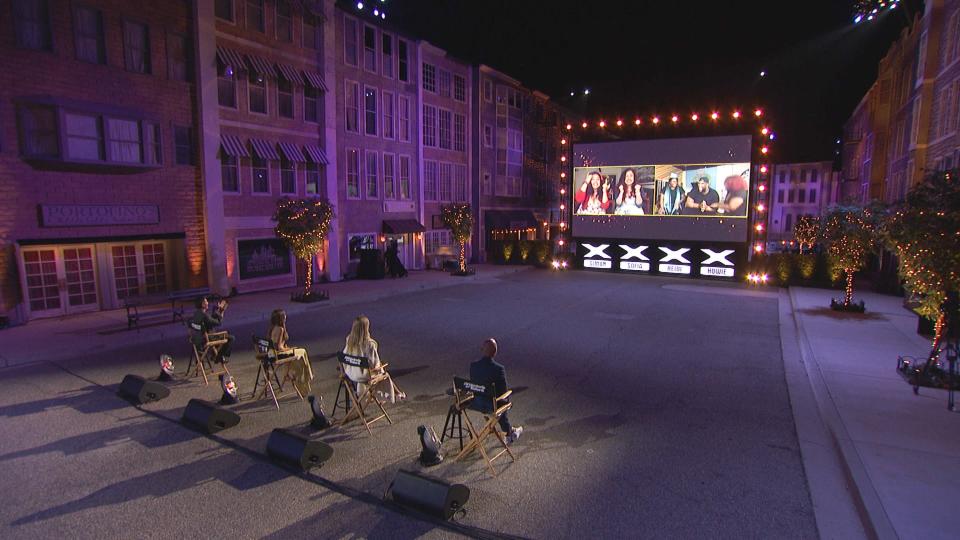 'America's Got Talent' judges Simon Cowell, left, Sofia Vergara, Heidi Klum and Howie Mandel talk to competitors on a large screen during the Judge Cuts episode, which was taped in June and broadcast July 28.