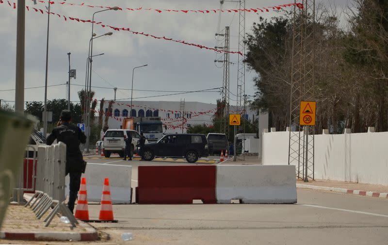 Attack near Tunisia synagogue