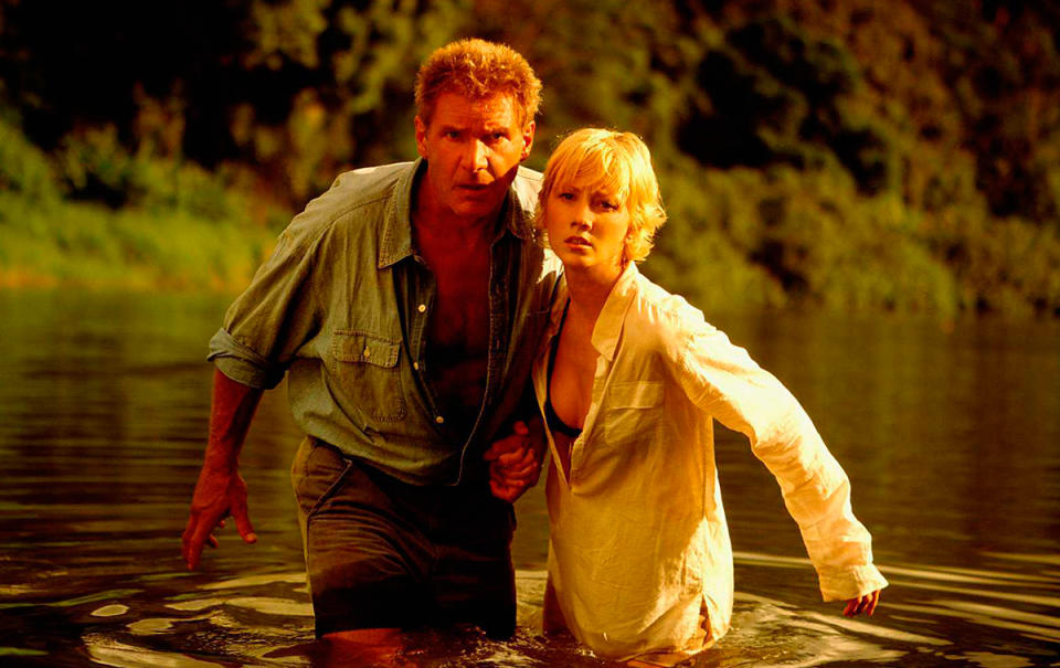 2/21/98. Harrison Ford y Anne Heche en una escena de 'Seis días y siete noches' de New Buena Vista (Photo By Getty Images)