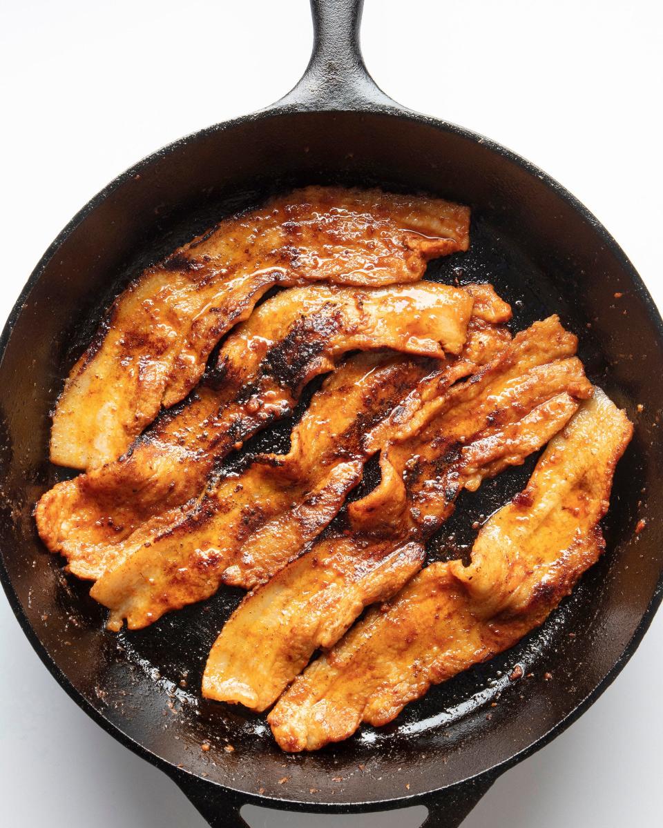 Korean spicy pork belly (Dwaeji bulgogi)