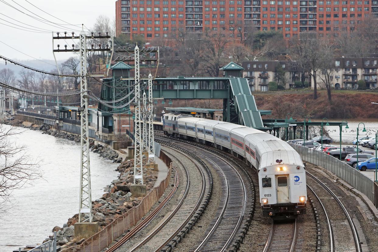 A Metro-North train traveling south on the Hudson line passes the Scarborough station in Briarcliff Manor Dec. 28, 2023.