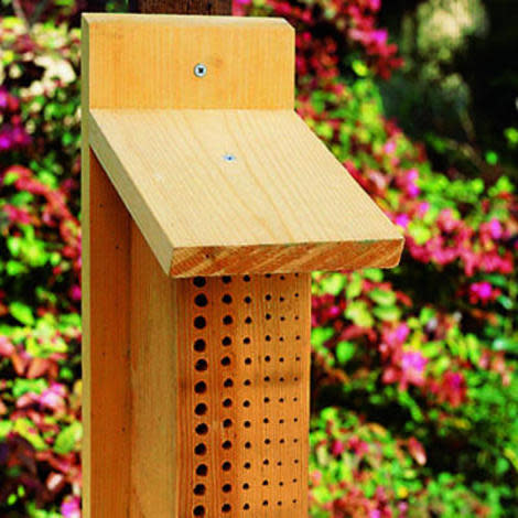 Bee nesting block