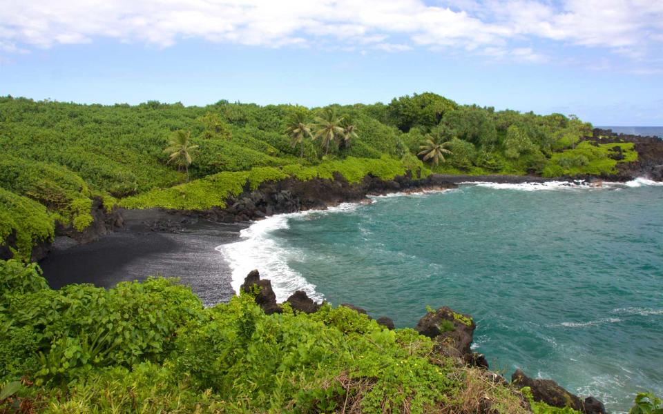 Waianapanapa State Park