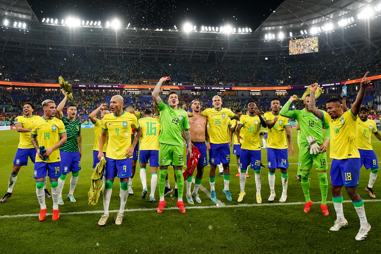 DOHA, QATAR - NOVEMBER 28: Players of Brazil celebrate the victory after the FIFA World Cup Qatar 2022 group G match between Brazil and Switzerland at Stadium 974 on November 28, 2022 in Doha, Qatar. (Photo by Florencia Tan Jun/PxImages/Icon Sportwire)