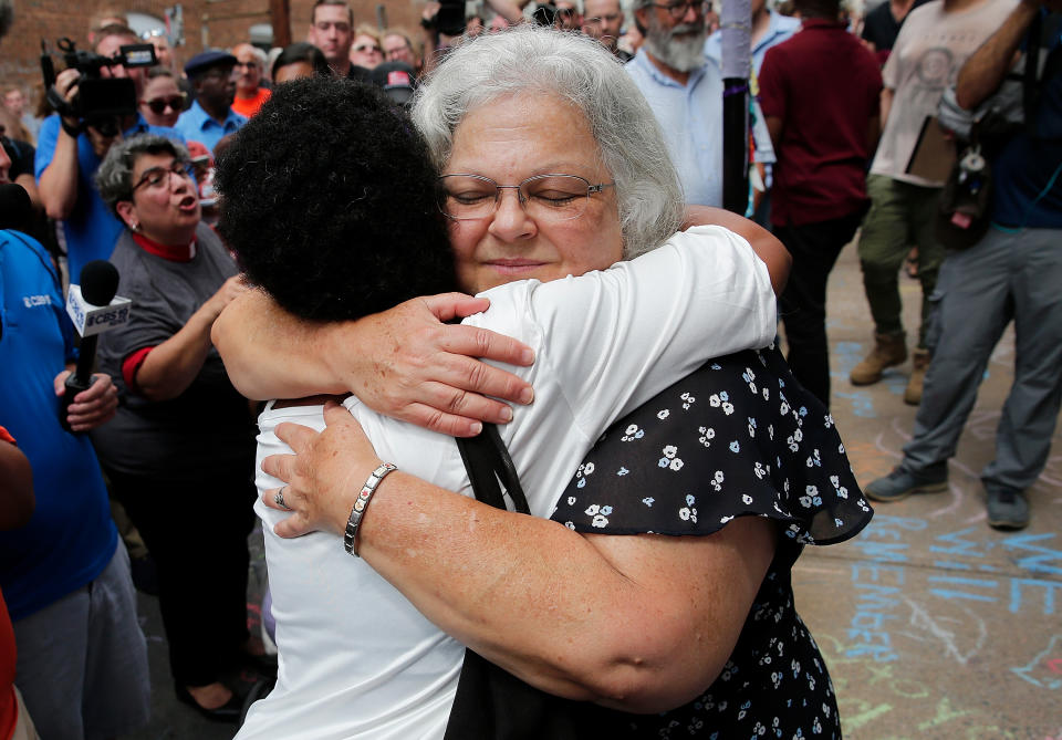 Charlottesville remembers Heather Heyer – Her mom revisits the site of her tragic death 1 year ago