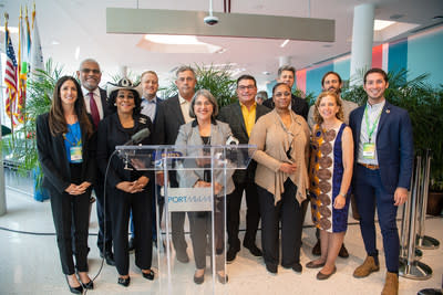 Ole Edge CEO Dave Mackie and head of Government and Industry Relations Quinn Jackson-Elliot with Miami-Dade Mayor Daniella Levine Cava and Congresswomen Debbie Wasserman Schultz (FL-23) and Frederica Wilson (FL-24)