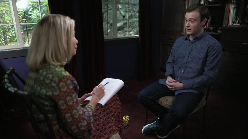 Medium Tyler Henry, with correspondent Tracy Smith.  / Credit: CBS News