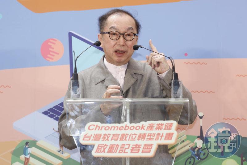 廣達董事長林百里難得現身，發表Chromebook系列全新機種，為台灣教育盡一份心。