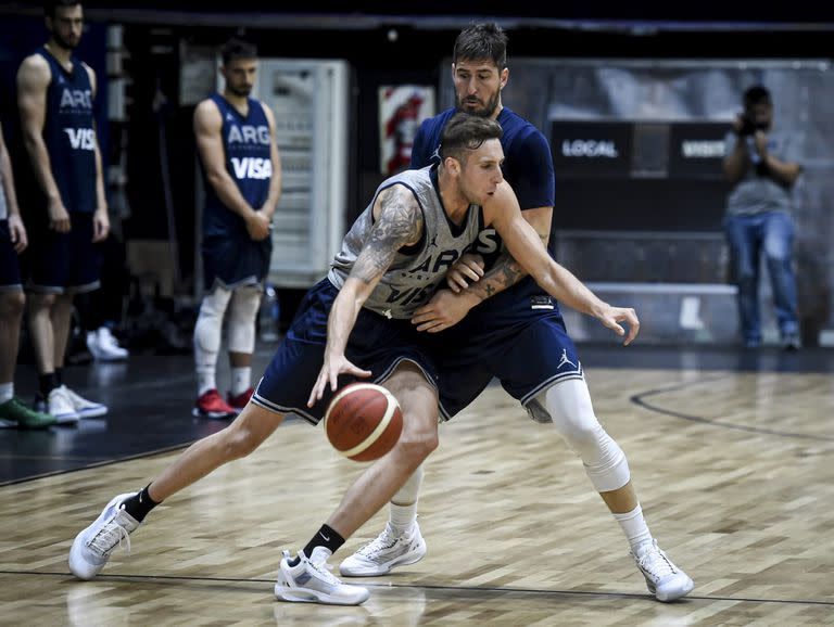 Agustín Pipi Barreiro en sus primeras prácticas con la selección nacional