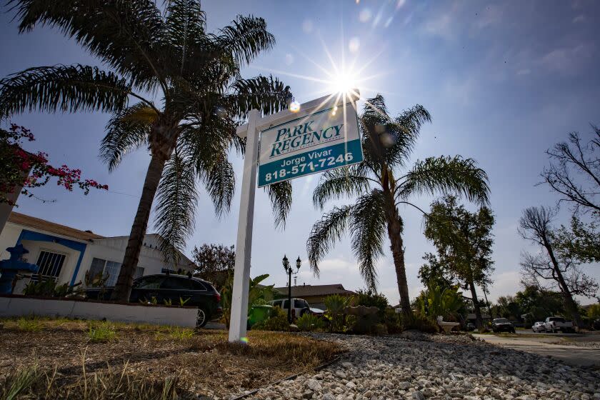 MISSION HILLS, CA - October 11, 2022 - A home for sale in the Mission Hills area of Los Angeles Tuesday, Oct. 11, 2022 in Mission Hills, CA.(Brian van der Brug / Los Angeles Times)