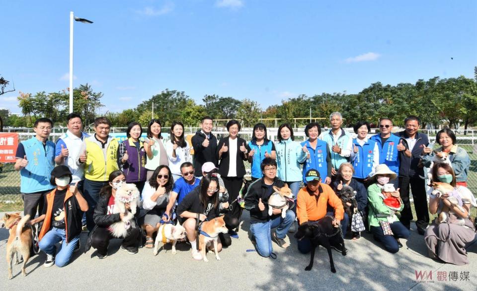 ▲彰化縣政府與溪湖鎮公所攜手合作，打造溪湖中央公園寵物園區，將成為人們聚集、互動，以及與毛小孩共享美好時光的理想場所。（圖／記者陳雅芳攝）