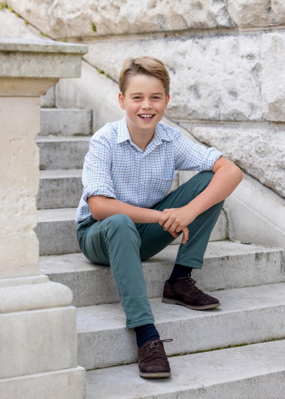 英國喬治王子滿10歲，英國王室發布他的最新照片。路透社