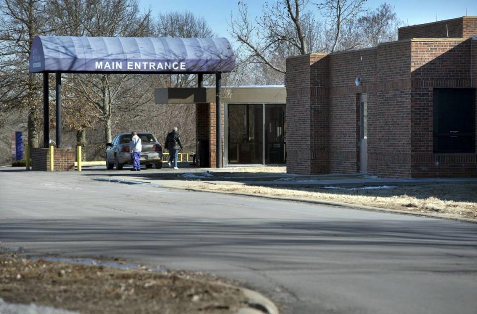 The Hedrick Medical Center in Chillicothe was the site of nine unusual patient deaths while Jennifer Hall worked as a respiratory therapist there from December 2001 to May 2002. The building has since been demolished. 2014 file photo/The Kansas City Star