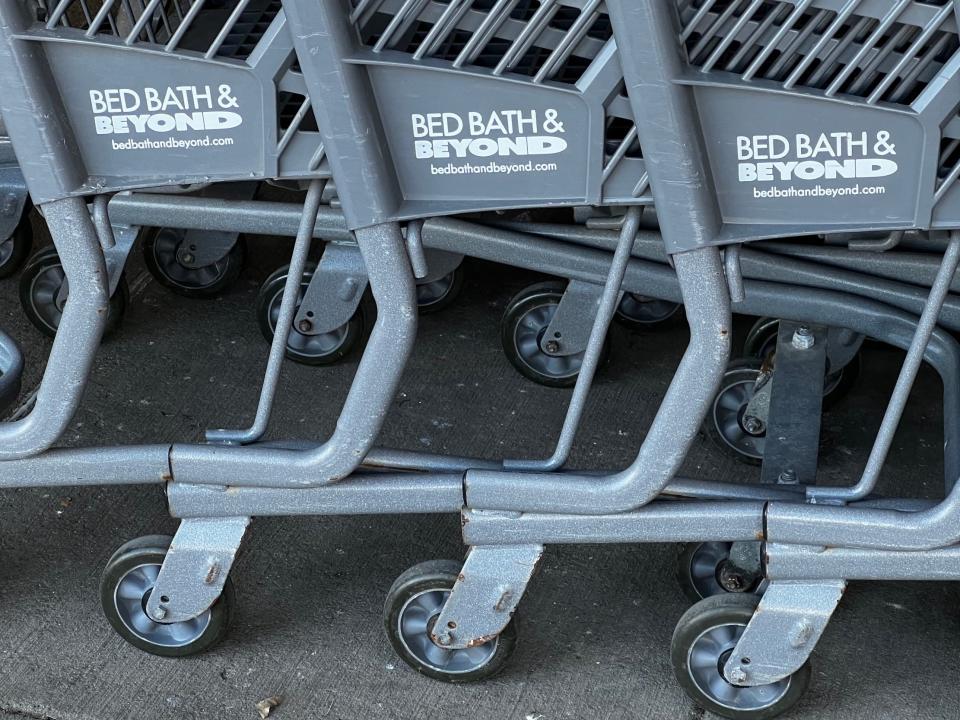 Bed Bath & Beyond shopping carts outside a store