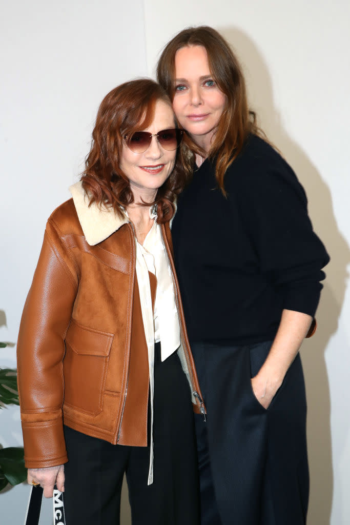 EN IMAGES –  Les stars à la Paris Fashion Week automne-hiver 2020-2021