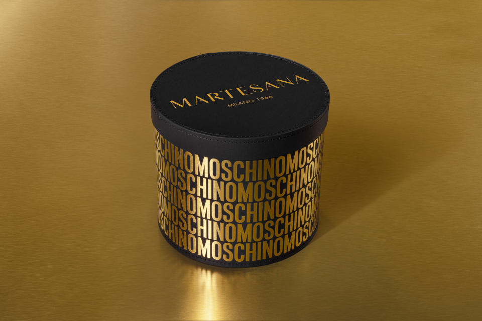 The "Panettone d'Oro" by Moschino x Martesana Milano