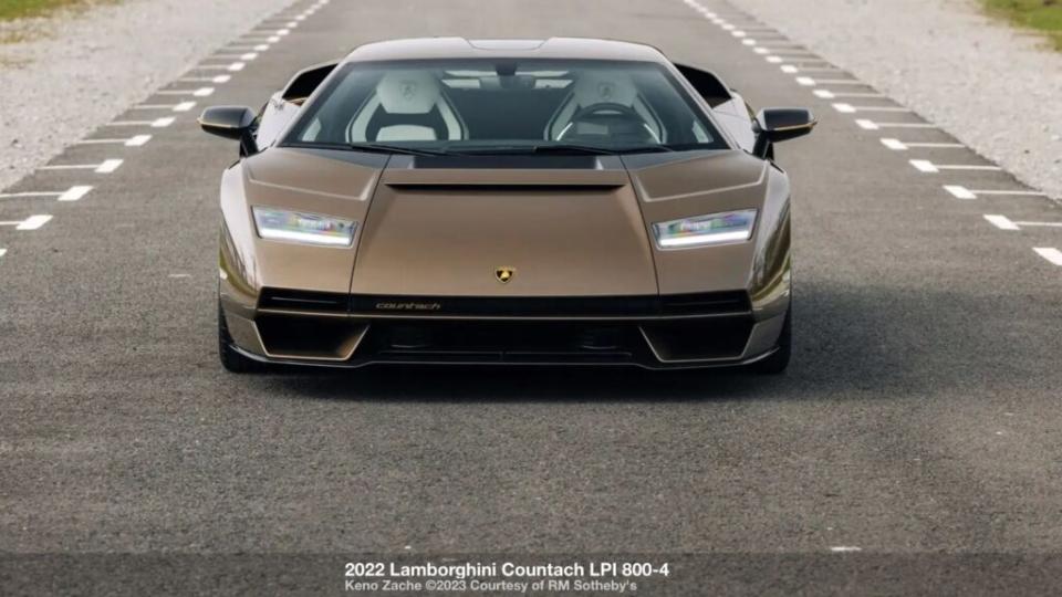 2022 Lamborghini Countach LPI 800-4