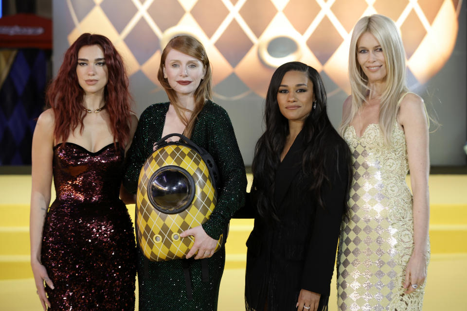 LONDON, ENGLAND - JANUARY 24: (L-R) Dua Lipa, Bryce Dallas Howard, Ariana DeBose and Claudia Schiffer attends the World premiere of 