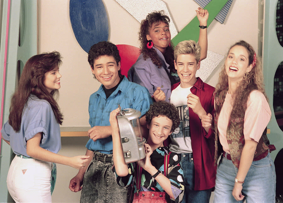 The cast of the show ‘Saved by the Bell’ also loved that denim.