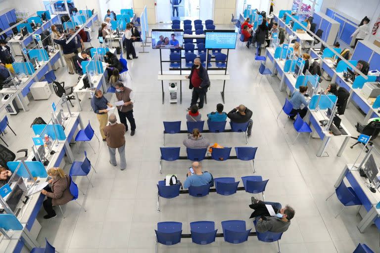 En las oficinas de Anses se podrá realizar el trámite de inscripción al refuerzo alimentario para adultos sin ingresos