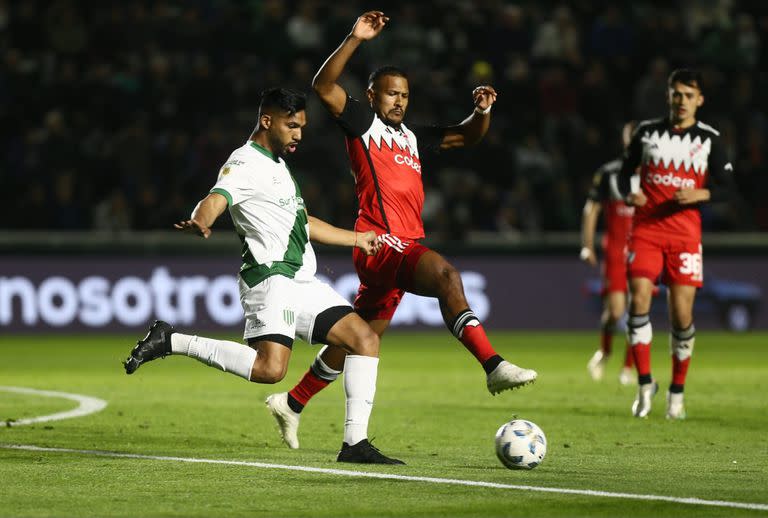 Rondón se cruza en el despeje de Maciel