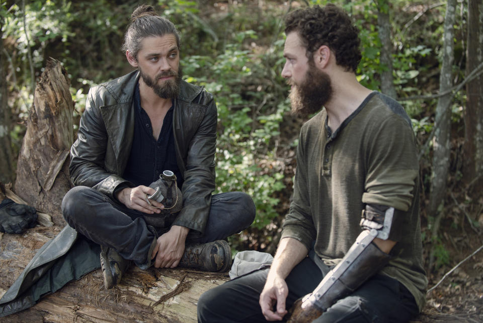 Jesus (Tom Payne, links) und Aaron (Ross Marquand) gehörten zu den ersten homosexuellen Figuren in "The Walking Dead". (Bild: ddp images)