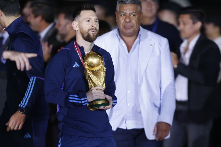 Llegada de los Campeones del mundo Qatar 2022, con la copa del Mundo; Lionel Messi, Scaloni y plantel completo