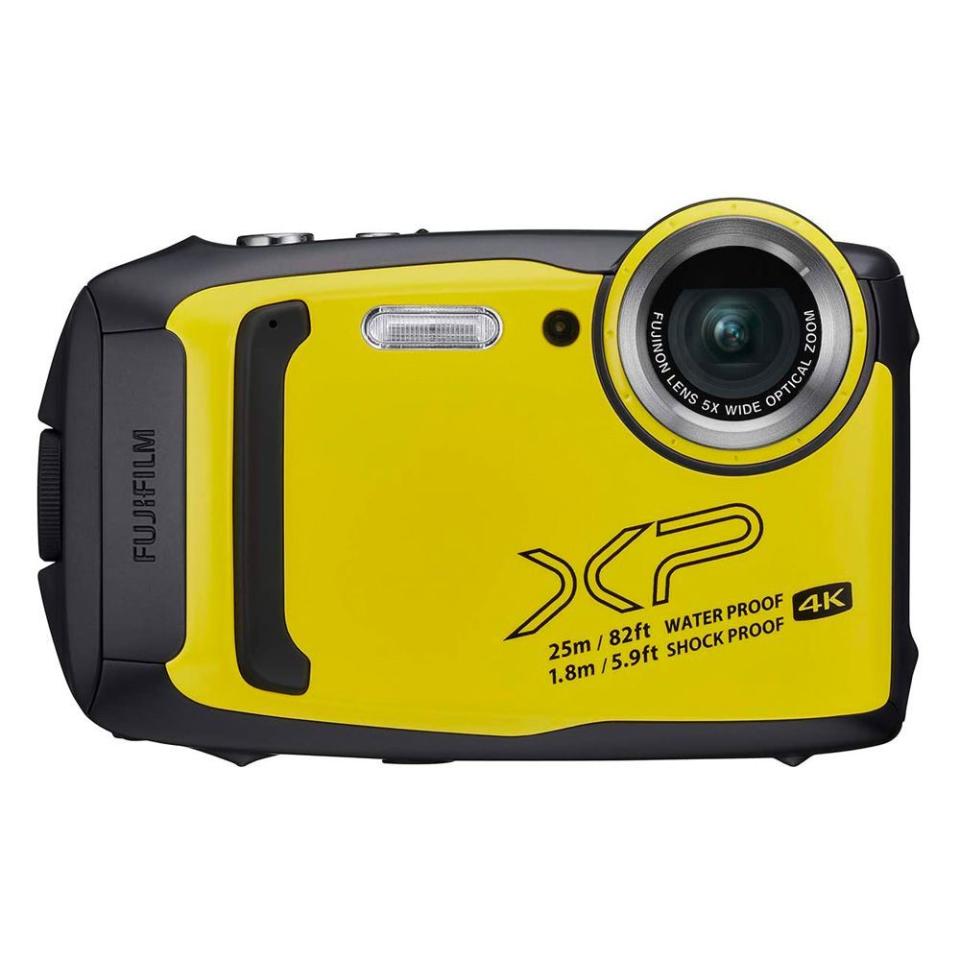 8) FinePix XP140