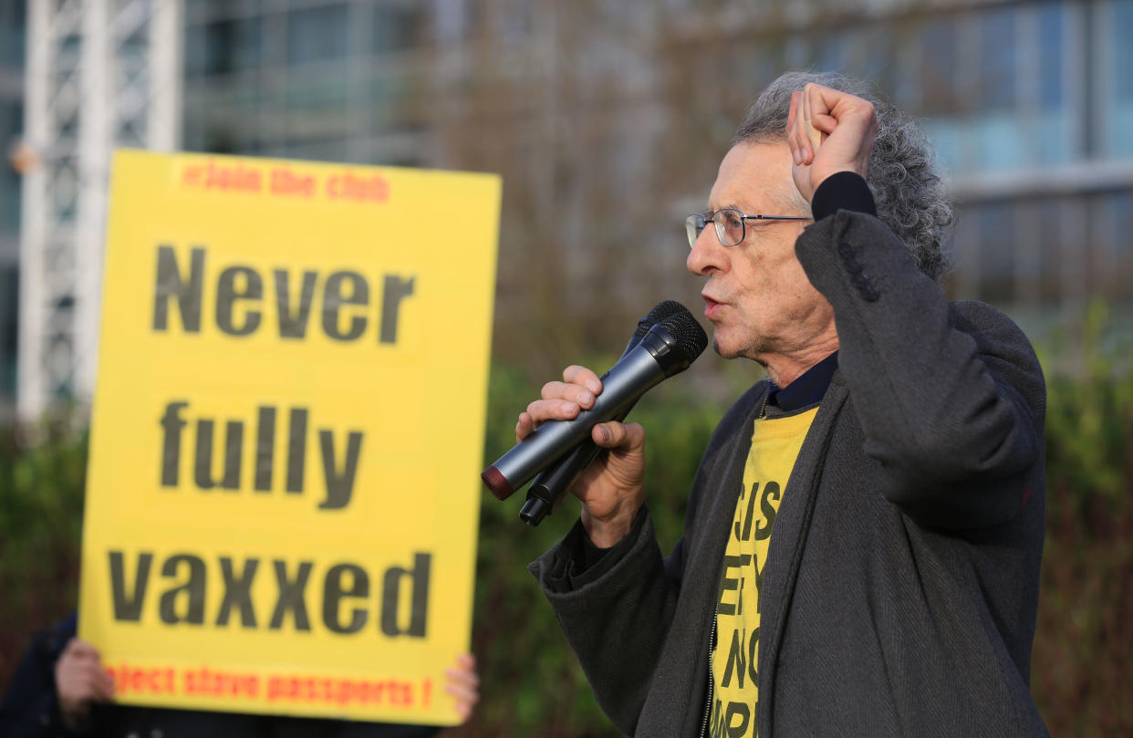 MILTON KEYNES, ENGLAND - DECEMBER 29: Piers Corbyn speaks to protesters as they gather on December 29, 2021 in Milton Keynes, England. Protesters are demonstrating against further Covid restrictions with a march to Milton Keynes main shopping centre. (Photo by Martin Pope/Getty Images)