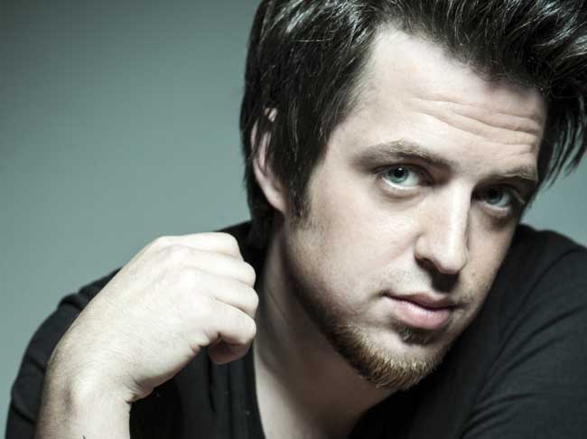 Season 9 “American Idol” winner Lee DeWyze performs Monday at Rumba Cafe.