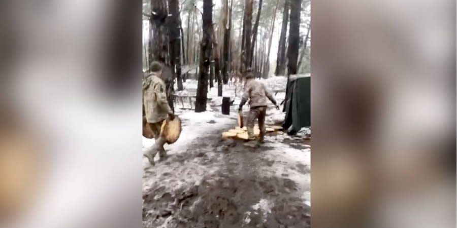 Ukrainian soldiers made some topical jokes about laying paving blocks in different cities and made a video about how they do it at the front