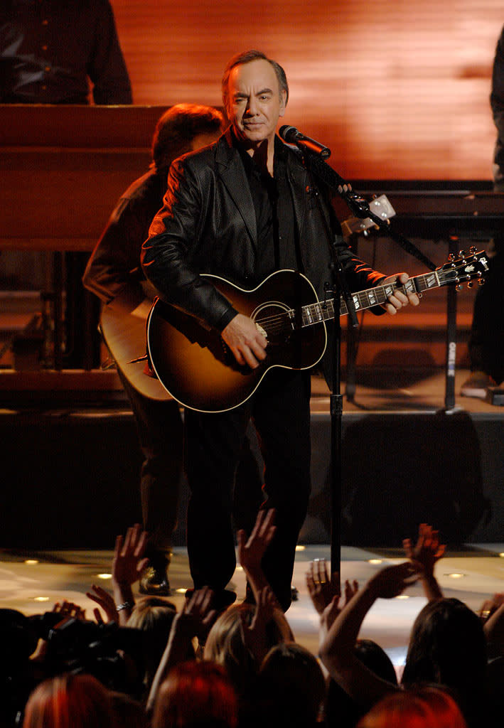 Neil Diamond performs on American Idol.