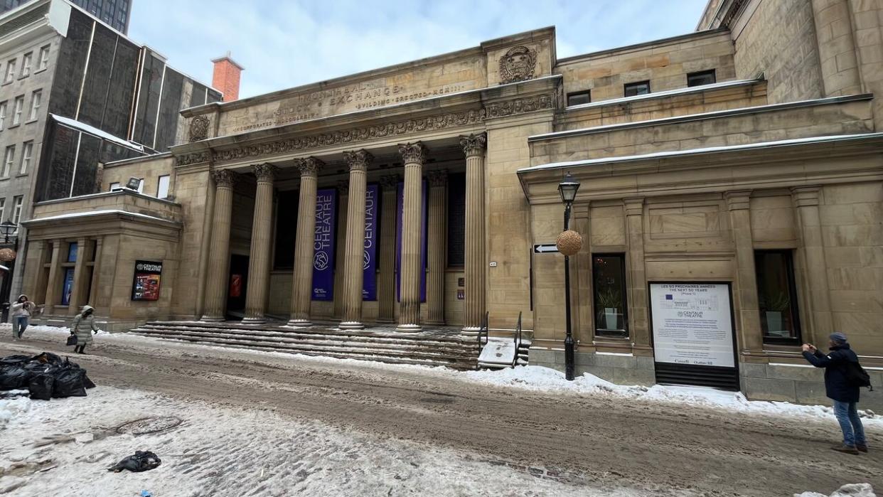 Centaur Theatre is located in the historic building that housed Canada's first stock exchange in Old Montreal. (Alain Léger/Radio-Canada - image credit)