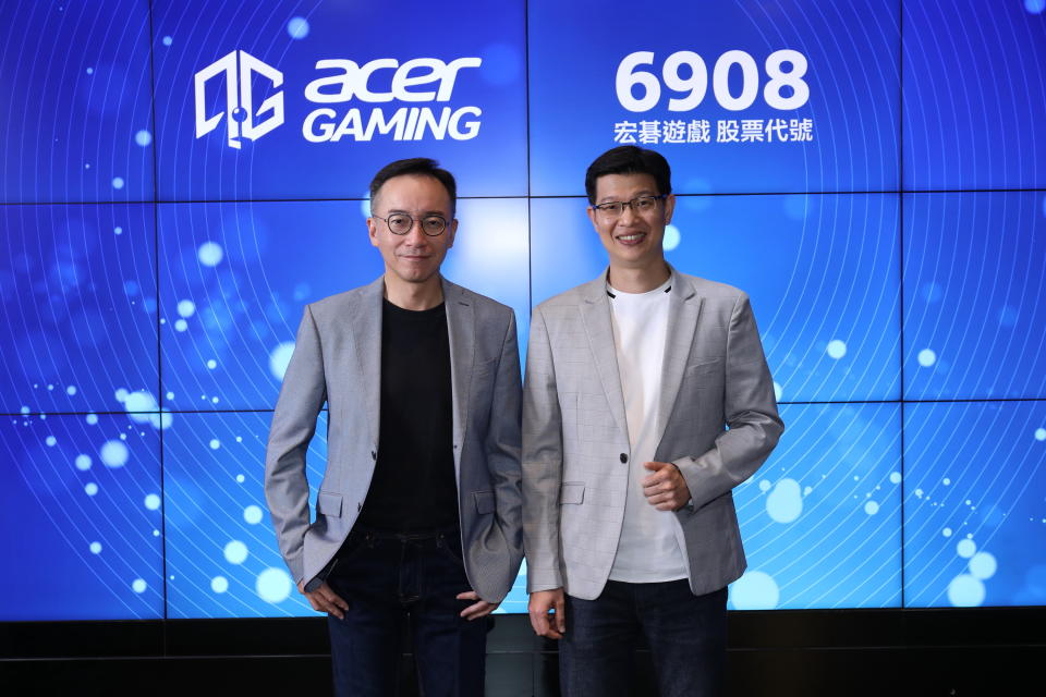 台灣Sony PlayStation遊戲主機與周邊產品唯一代理商宏碁遊戲於9月13日興櫃掛牌，董事長高樹國(左)與總經理徐挺洋(右)。圖／富邦證券提供