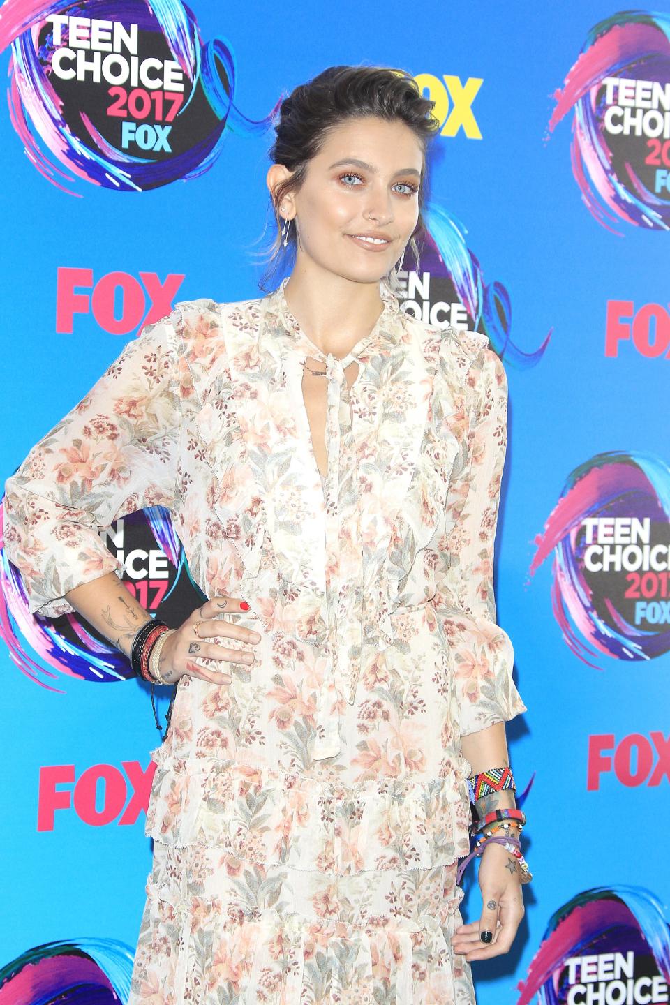 epa06143635 US model and actress Paris Jackson arrives for the Teen Choice Awards 2017 at the Galen Center in Los Angeles, California, USA, 13 August 2017. The Teen Choice Awards celebrate teen icons in film, TV, music, sports, fashion and the web. EFE/NINA PROMMER