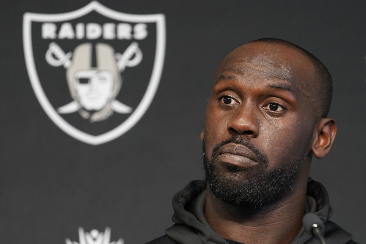 Raiders DE Chandler Jones (personal reasons) will not play in