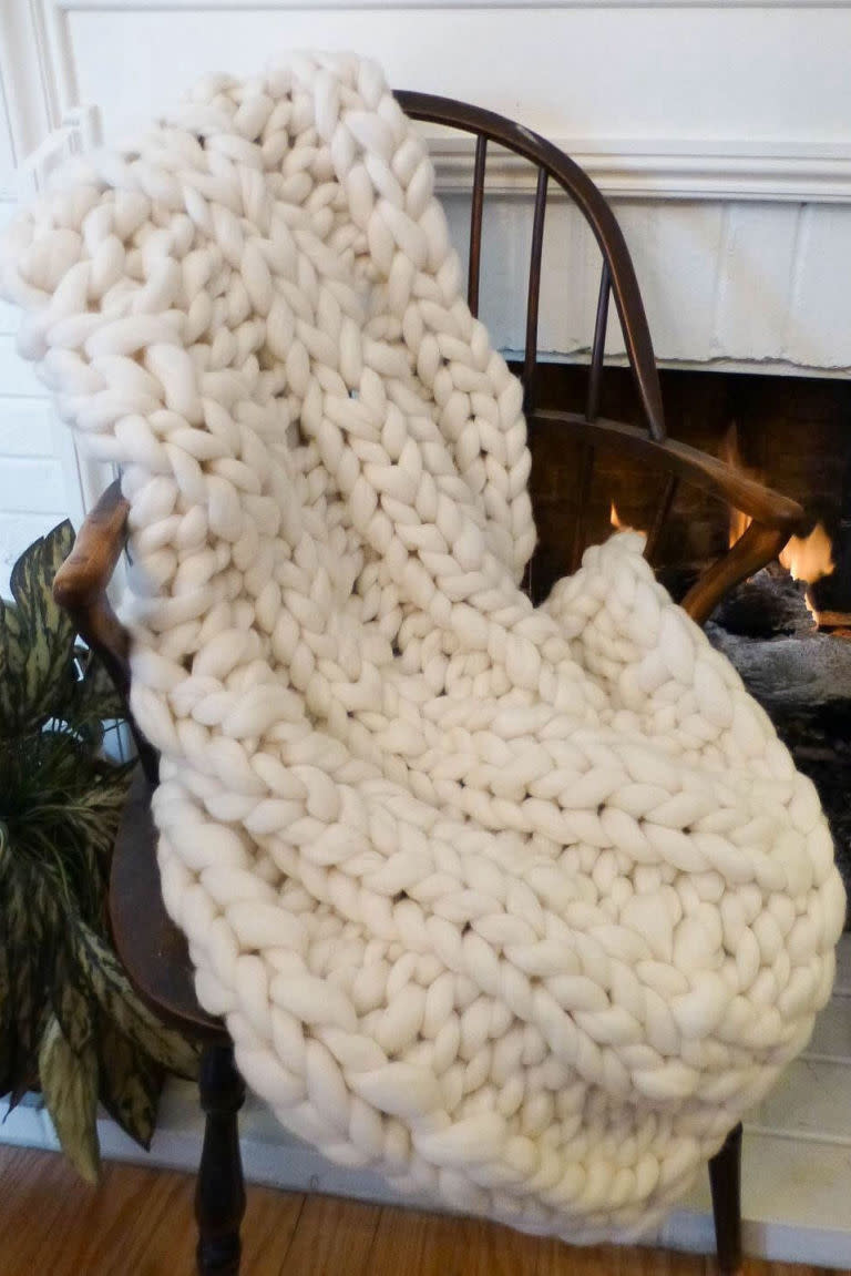 Classic Ivory Knit Blanket