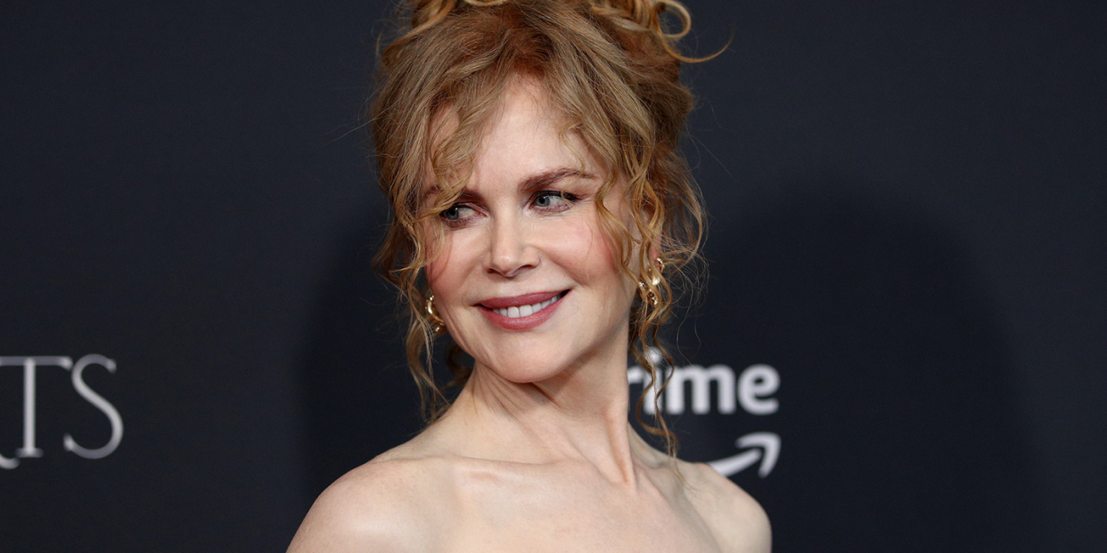 nicole kidman wears a naked dress