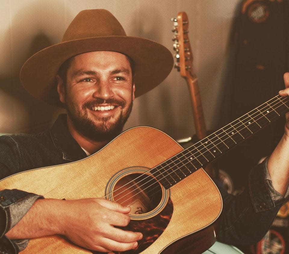 "American Idol" winner Chayce Beckham will grab his guitar and return to Apple Valley in June to perform at the Lenny Brewster Sports Center.