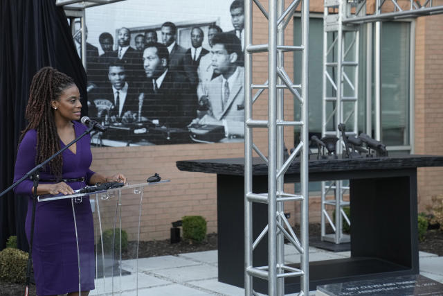 Marker commemorating historic 1967 Cleveland Summit is unveiled - cleveland .com