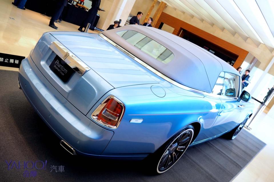 世界唯一現身台灣，Rolls-Royce Blue Magpie Phantom Drophead Coupé極致奢華女神降臨