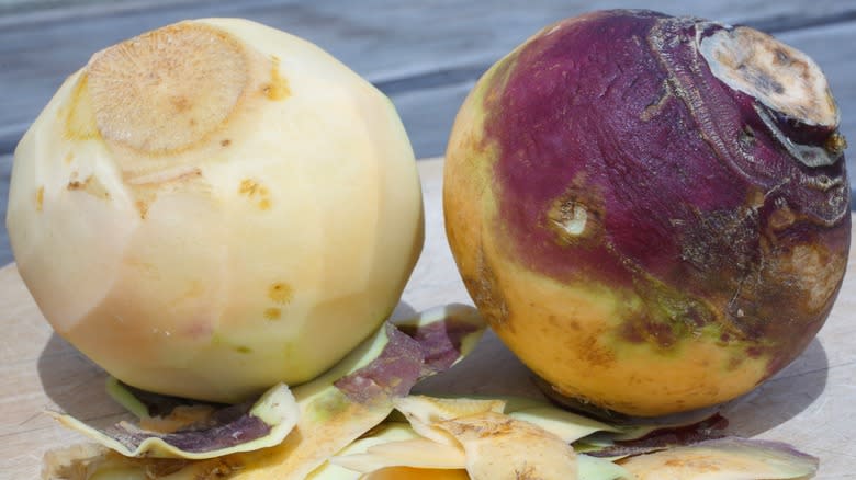 peeled and unpeeled rutabaga