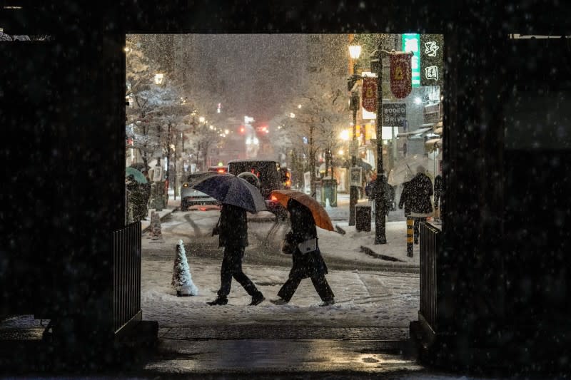 2022年1月6日，東京降雪即景。（美聯社）