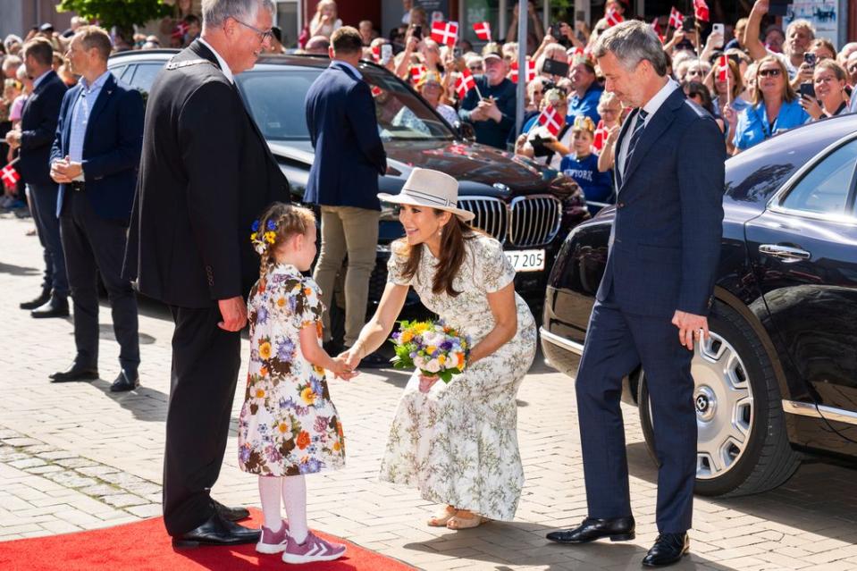 Los reyes Federico y Mary de Dinamarca llegan a Grasten, en su primer verano como soberanos, el 9 de julio de 2024