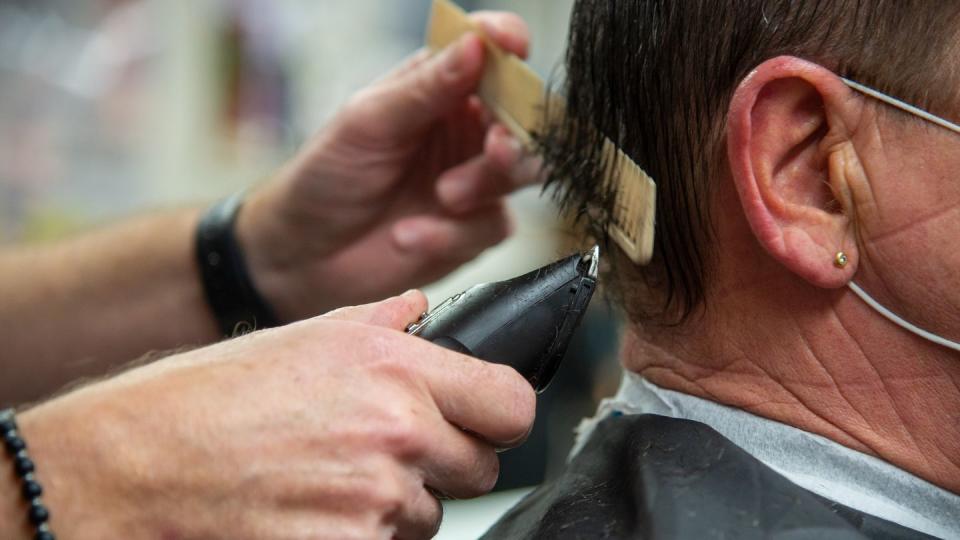 In Deutschland gibt es mehr als 80.000 Friseursalons.